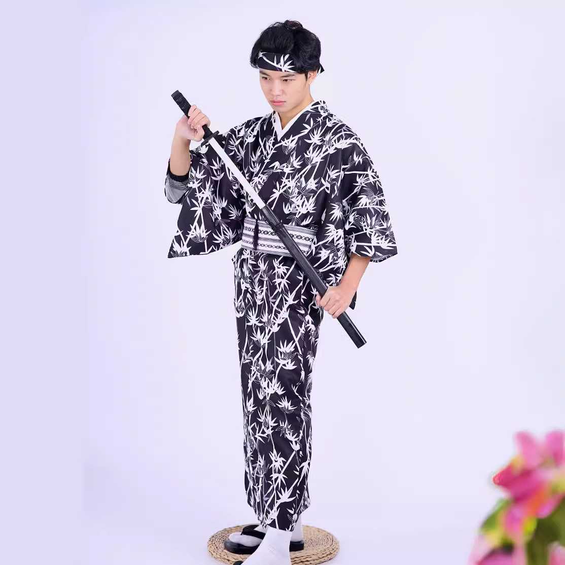 Kimono Giapponese da Uomo con  - Traditional Japanese Men'S Formal Wear recensione e prezzo